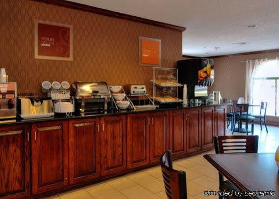 Comfort Inn Fayetteville I-95 Zewnętrze zdjęcie